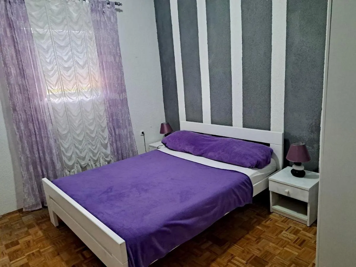 Apartment Vujcic Donji Okrug
